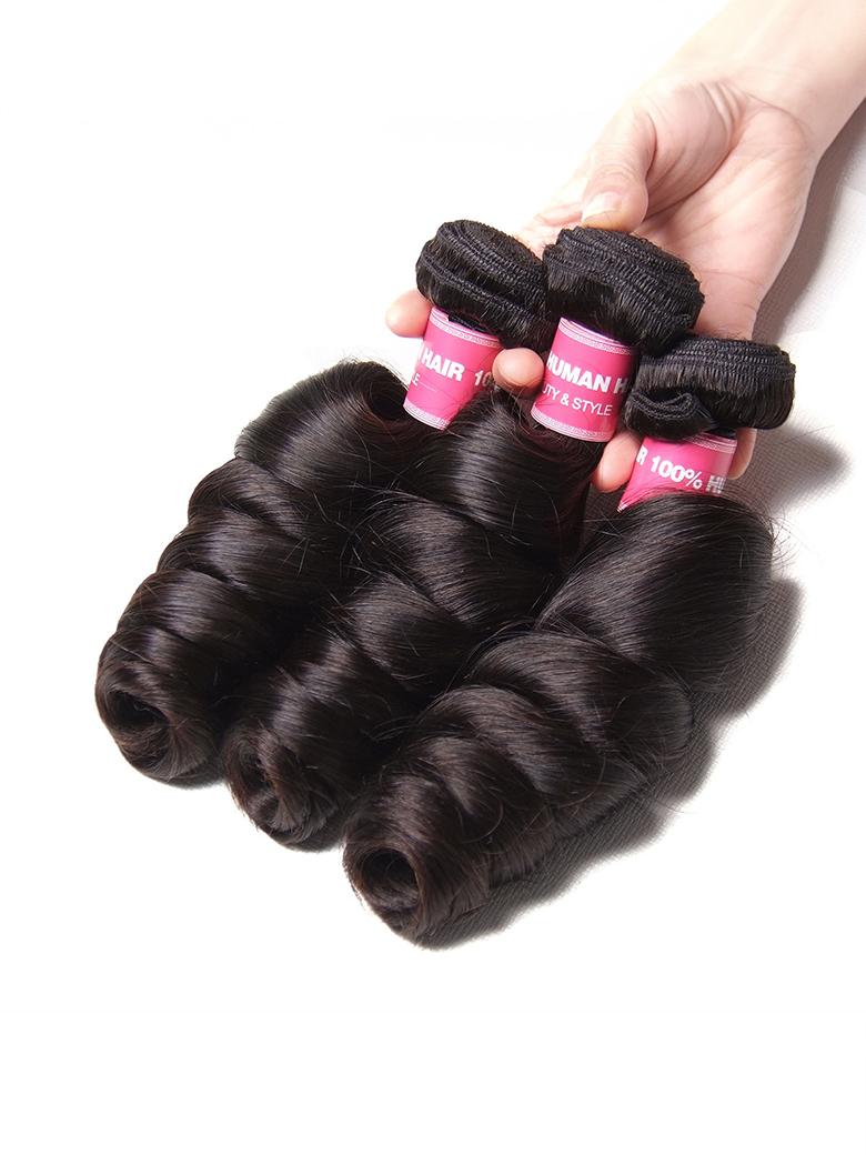 The UNice 3pcs/pack Peruvian Virgin Hair Loose Wave image highlights HAIR10, HUMANH, UTY&STYLE, 100%H, a person holding a pair of hair and loose wave texture.